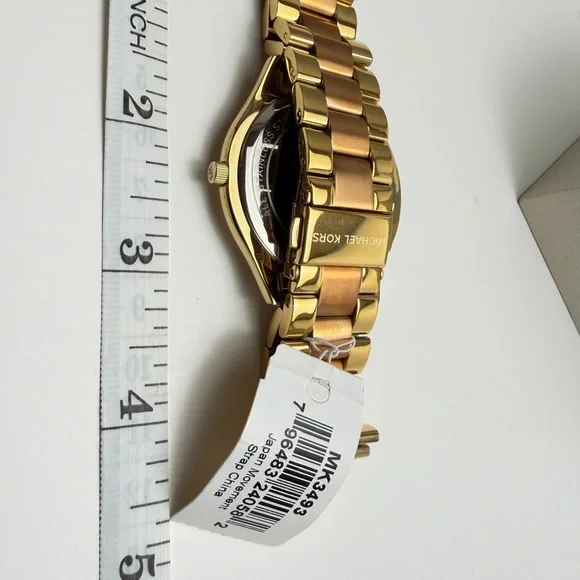 Michael Kors Gold and rose gold Watch - Picture 3 of 5